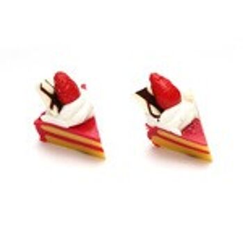 Boucles d'oreilles en pâte polymère tranche de gâteau aux fraises rouges 1