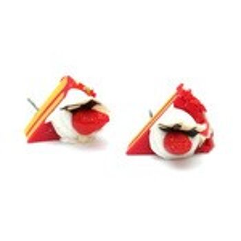 Boucles d'oreilles en pâte polymère tranche de gâteau aux fraises rouges 2