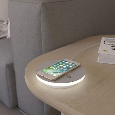 Lampe de table à LED à intensité variable avec station de recharge QI