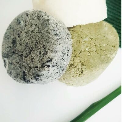 Nigella solid shampoo