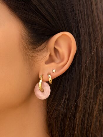 Boucles d'oreilles créoles en or et quartz rose Bella 2