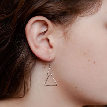 Boucles d'oreilles entrelacées triangle 2