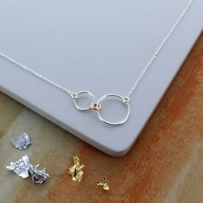 Collar Infinity Family Ring - Cadena de 16" con tres eslabones