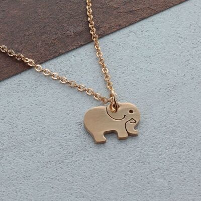 Collana con elefante in oro rosa