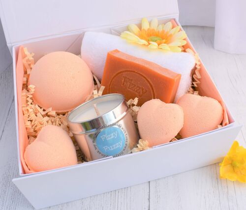 Mellow Mango Gift Set with Handmade Bath Bombs