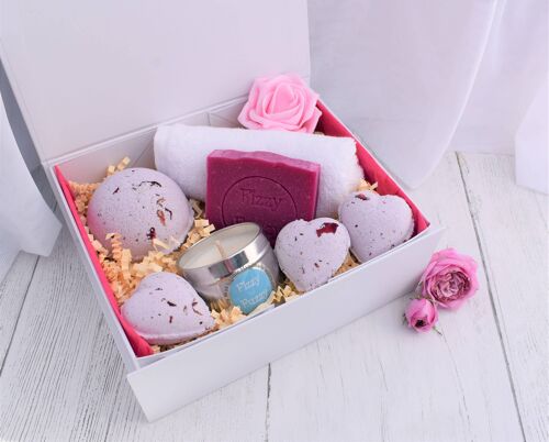 Relaxing Rose Gift Set, Bath Bombs, Handmade Soap, Candle