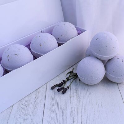 Schönes Lavendel-Badebomben-Geschenkbox-Set. 4 x Luxus groß