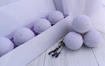 Joli coffret cadeau de bombes de bain à la lavande. 4 x luxe grand 3