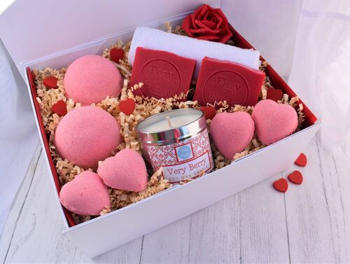 Love Heart, Very Berry Deluxe Gift Set Box Pamper Hamper