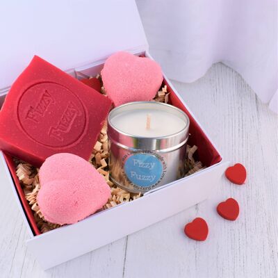 Love Heart Very Berry Gift Set Spa cesto per coccole