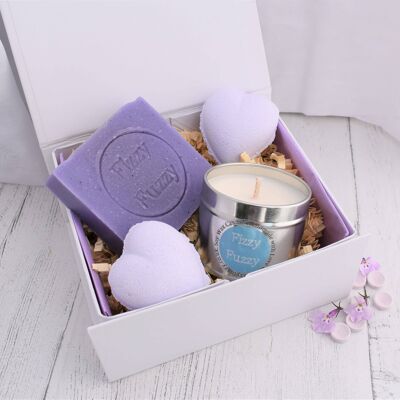 Set de regalo violeta de Parma con velas de jabón hechas a mano con bombas de baño