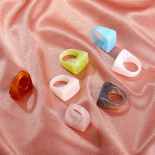 resin-simple-square-coloured-ring