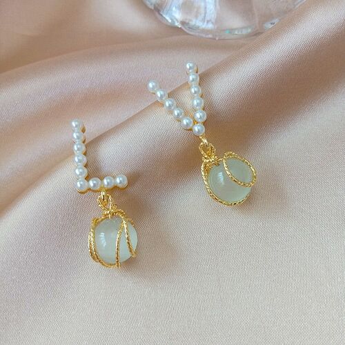 love-pearls-with-opal-tassel-short-earrings