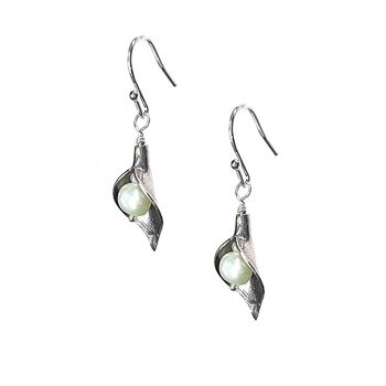 Boucles d'oreilles pendantes en argent Arum Lily 2