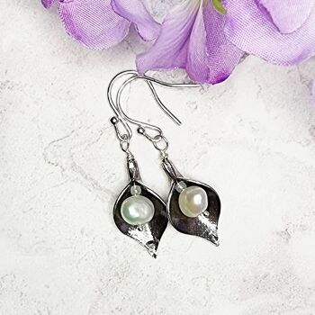 Boucles d'oreilles pendantes en argent Arum Lily 4