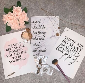 La beauté commence le moment Inspirational Quote Print A3 Normal 2