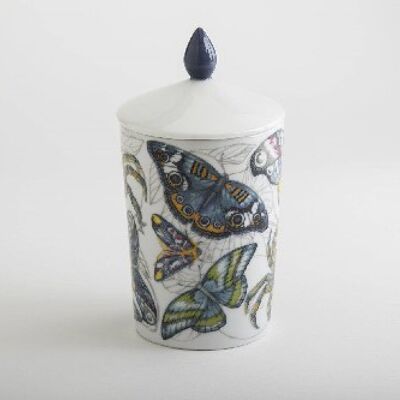 MISTERO Luxury Candle 380gr (13.4oz): incense, dust, and stone. Hand-poured in porcelain.