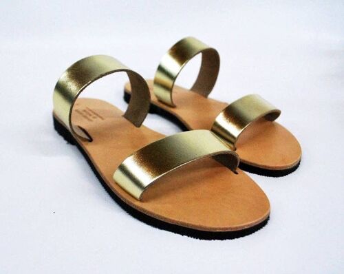 Sandal in Gold Gold