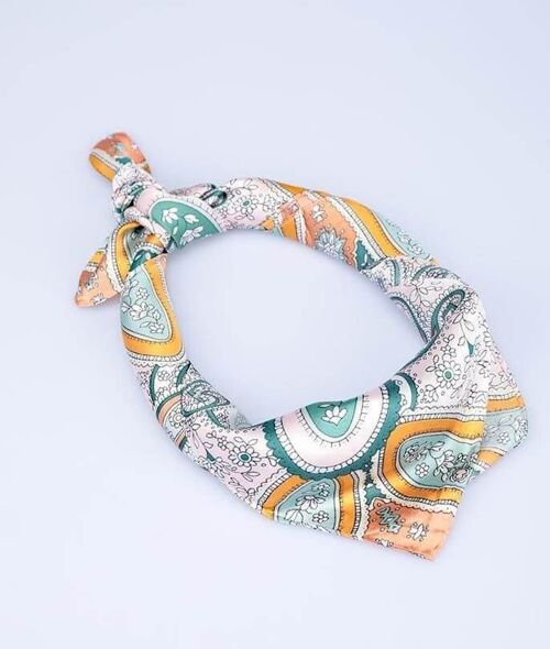 Paisley Pattern Neckscarf - Medium Spring Green