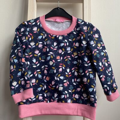 Pull à fleurs marine