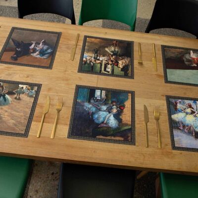 SET DE TABLE SET DE 6 OEUVRES DIFFERENTES "EDGAR DEGAS" 30x30 cm30x30 cm. 6 œuvres d'art différentes dans l'ensemble.