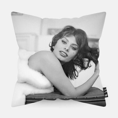 Coussin HIP ORGNL® Portrait Sophia Loren jouant avec ses cheveux - 45 x 45 cm