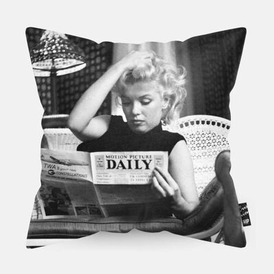 HIP ORGNL® Retrato Marilyn Monroe leyendo un periódico Cojín - 45 x 45 cm