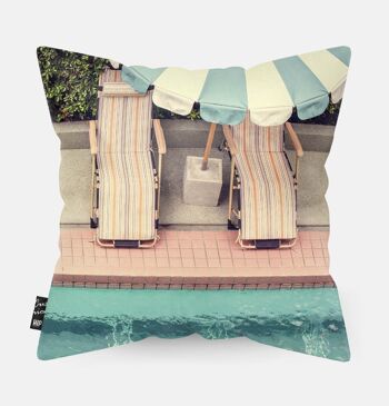 Coussin HIP ORGNL® Transats au bord de la piscine - 45 x 45 cm 2