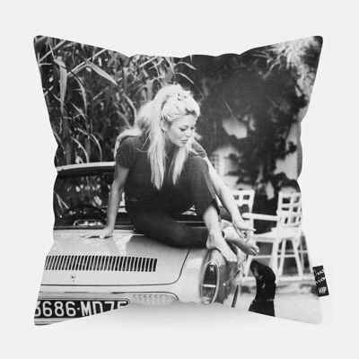 HIP ORGNL® Ikonisches Porträt Brigitte Bardot in St. Tropez Kissen – 45 x 45 cm