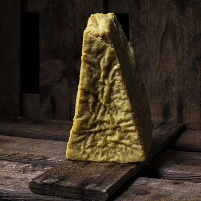 Vegan cheese to be grated - karmesano