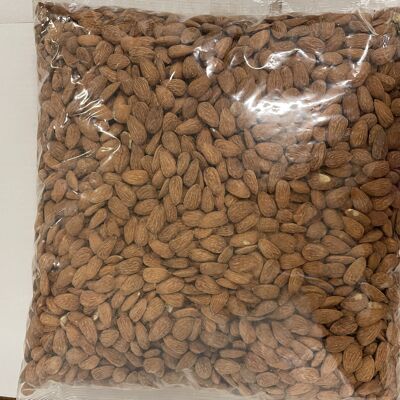 Whole shelled almonds in bulk 1 kg French