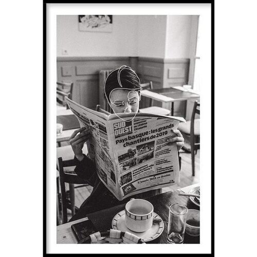 Reading A Newspaper - Poster ingelijst - 50 x 70 cm