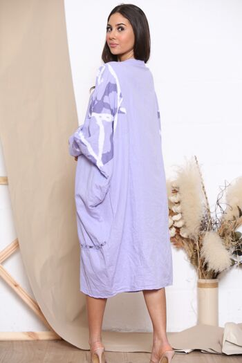 Robe en lin lilas avec manches à motifs 3
