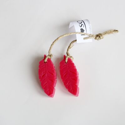 I Love Soap' Ibiza 5 x 2 Feather soaps 'Red Fruit'