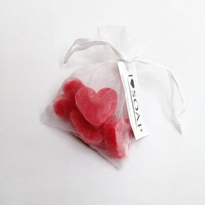 I Love Soap' 5 x soap hearts in organza 'Red Fruit'