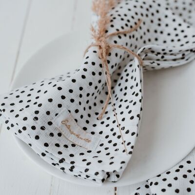 NAPKIN DOTS IN A SET OF 4