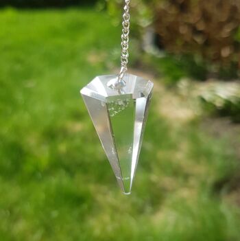 Pendule en cristal de quartz clair 6