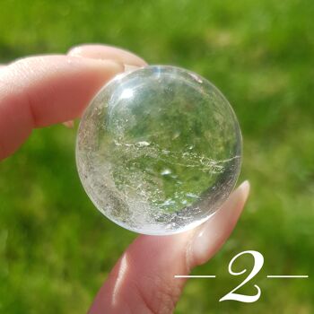 Cristal de sphère de quartz clair - Deux 3