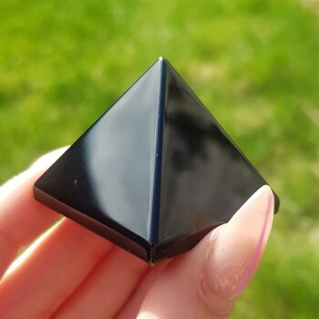 Cristal de pyramide d'obsidienne 3