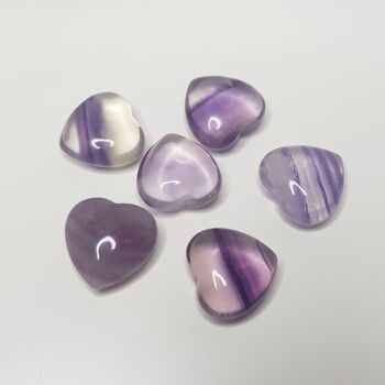 Coeur en cristal de fluorite violet 4