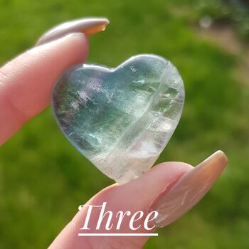 Coeur en cristal de fluorite arc-en-ciel - Trois 4