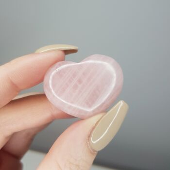 Coeur en cristal de quartz rose 2