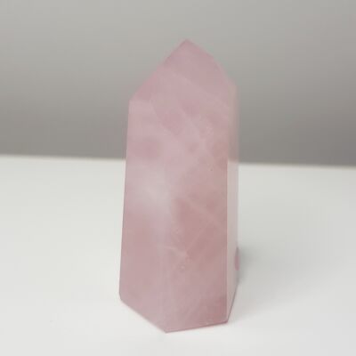 Torre a punta di cristallo di quarzo rosa