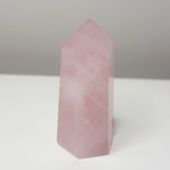 Tour de cristal de quartz rose 1