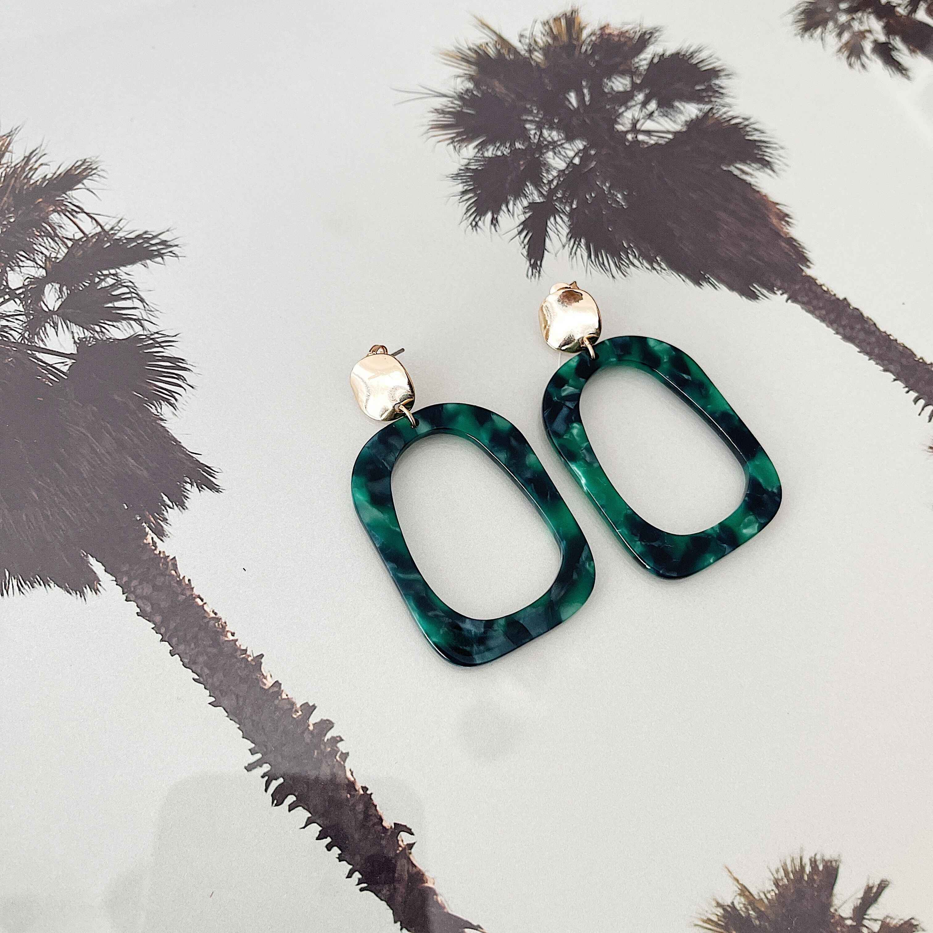 Helena-Ohrringe aus grünem Acetat