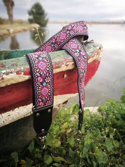 Guitar strap for freya pink bag, bag not included