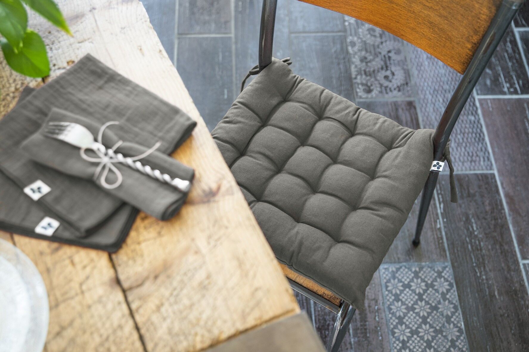 Seduta trapuntata 38 x 38 cm KALA Granit