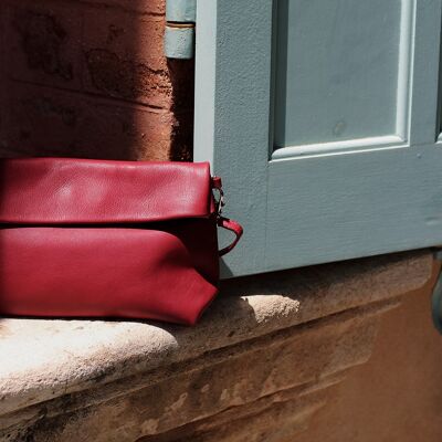 Burgundy leather shoulder bag