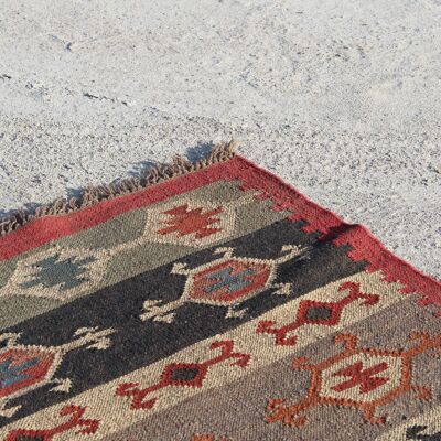 Tappeto Kilim in juta e lana fatto a mano — Khidki__