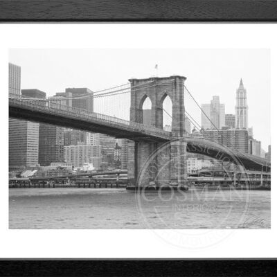 Fotodruck / Poster mit Rahmen und Passepartout Motiv New York NY71 - Motiv: schwarz/weiss - Grösse: M (35cm x 45cm) - Rahmenfarbe: schwarz matt
